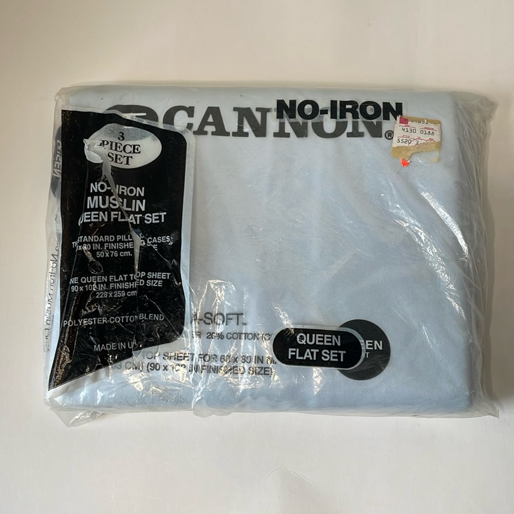 VTG Cannon 3 Pc Sheet Set, Queen flat and 2 pillow cases  Muslin No- Iron